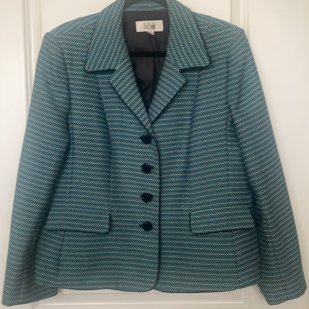 Le Suit blue striped blazer.